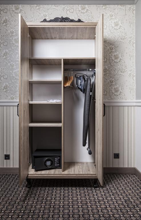 Apartamenty Willa W Dolinie Тарнув Екстер'єр фото