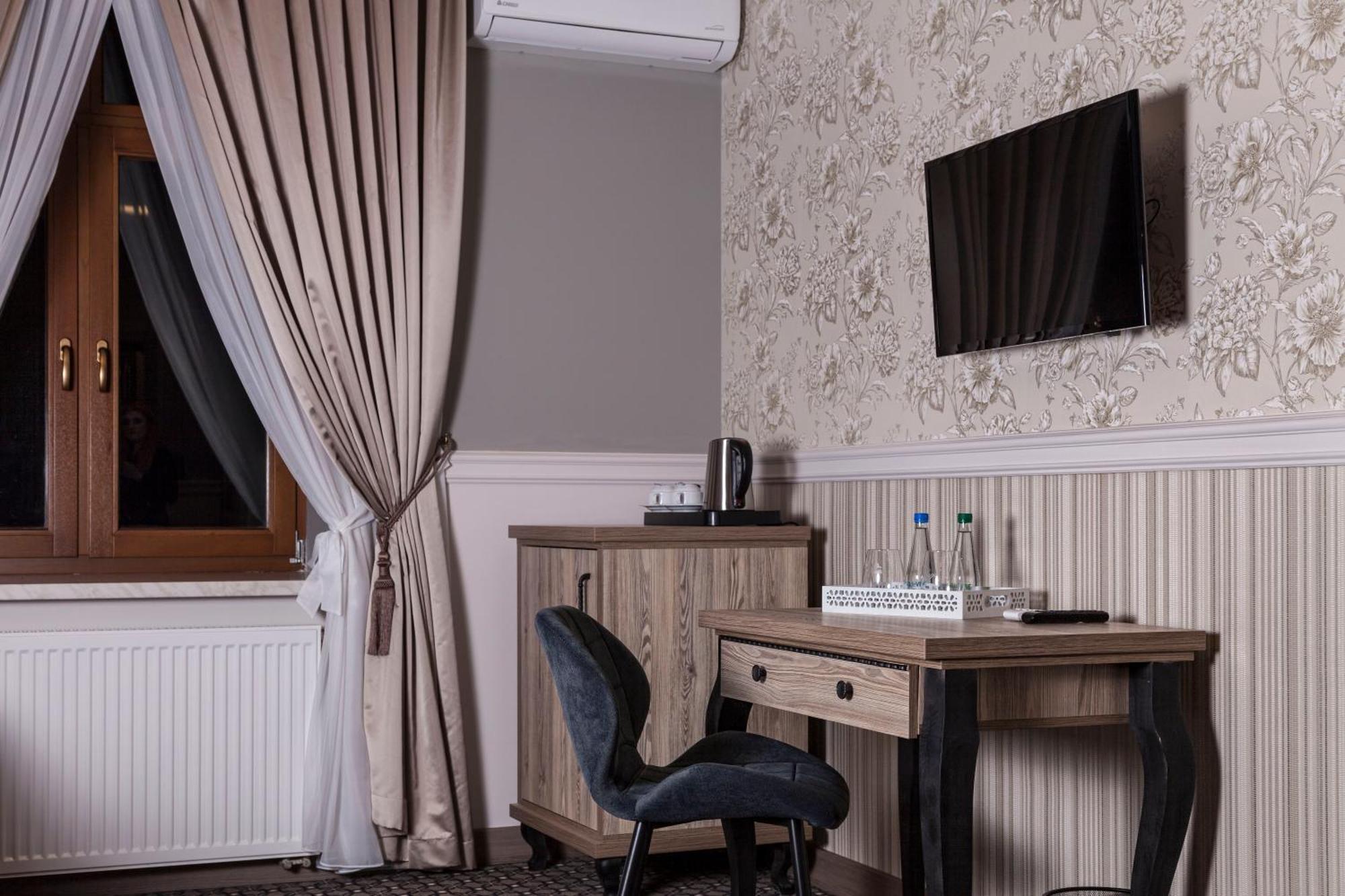 Apartamenty Willa W Dolinie Тарнув Екстер'єр фото