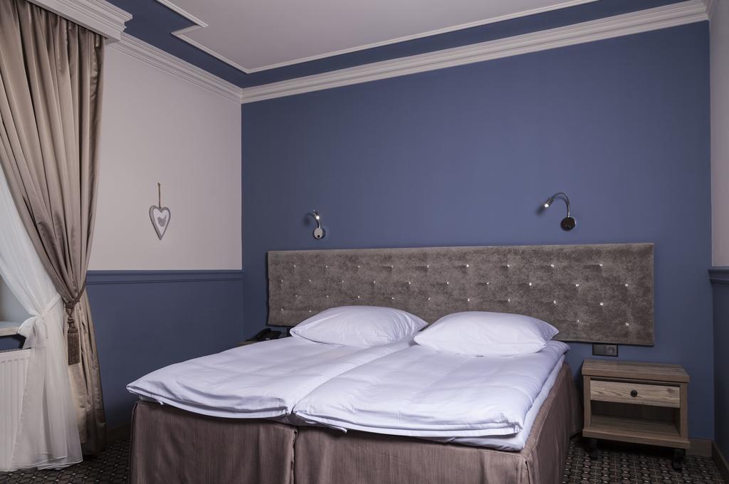 Apartamenty Willa W Dolinie Тарнув Екстер'єр фото