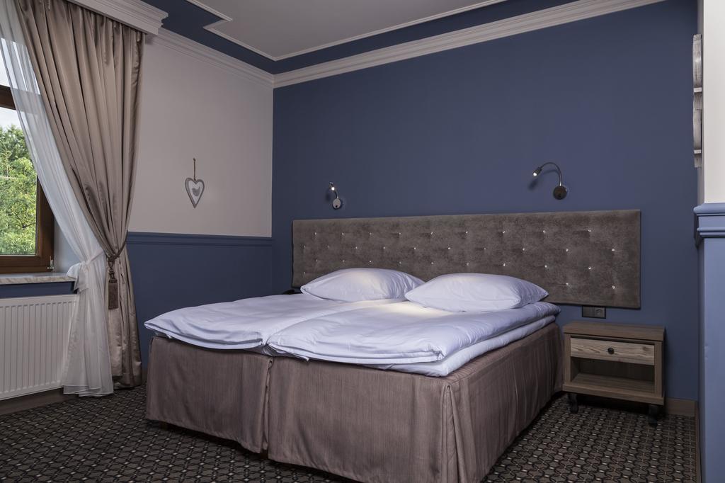 Apartamenty Willa W Dolinie Тарнув Екстер'єр фото